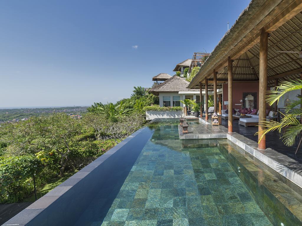 The Longhouse, Jimbaran - Bali Hotel Eksteriør billede