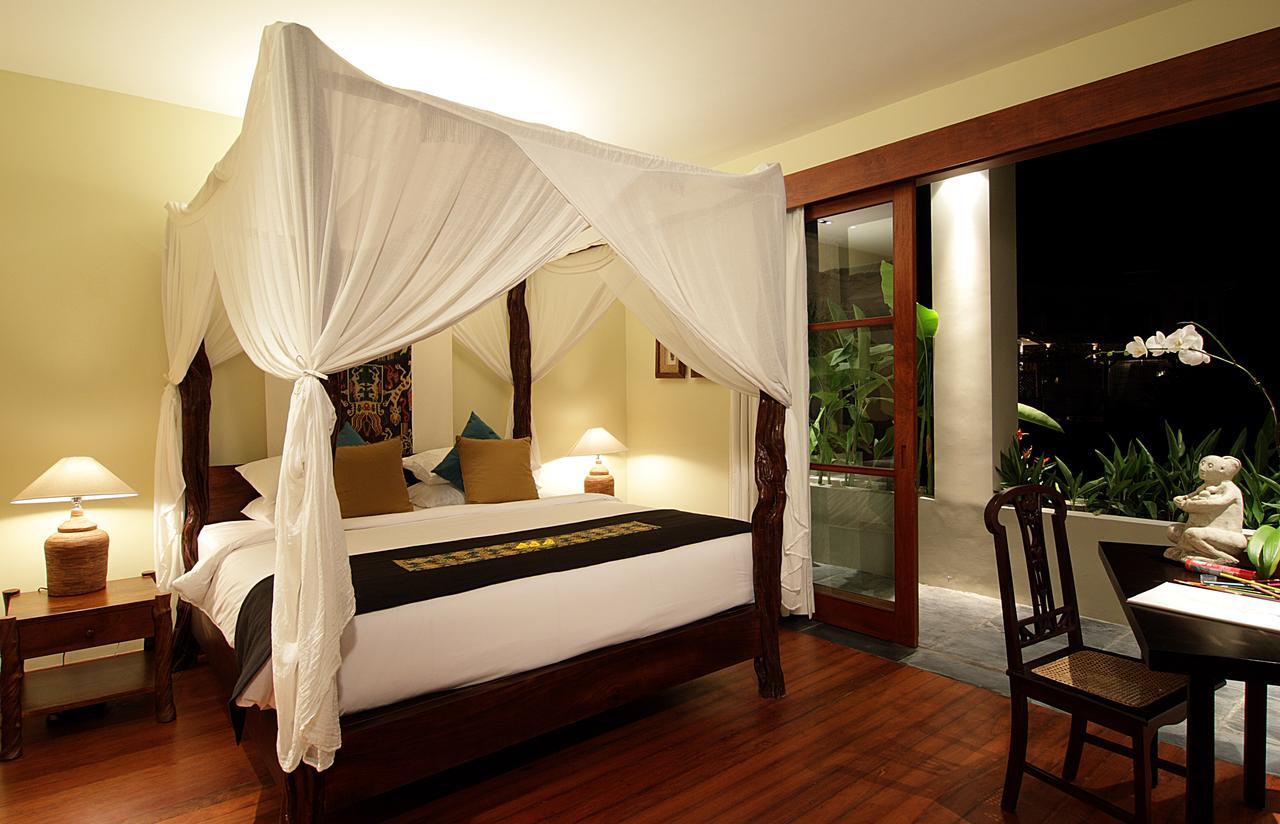 The Longhouse, Jimbaran - Bali Hotel Eksteriør billede