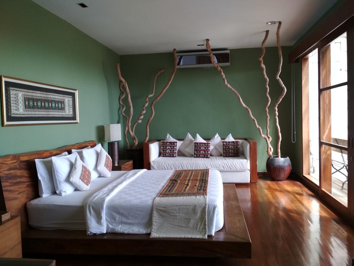 The Longhouse, Jimbaran - Bali Hotel Eksteriør billede