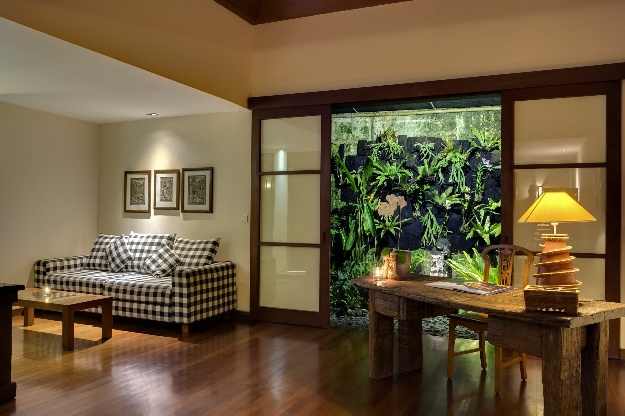 The Longhouse, Jimbaran - Bali Hotel Eksteriør billede