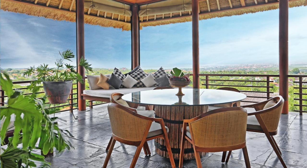 The Longhouse, Jimbaran - Bali Hotel Eksteriør billede