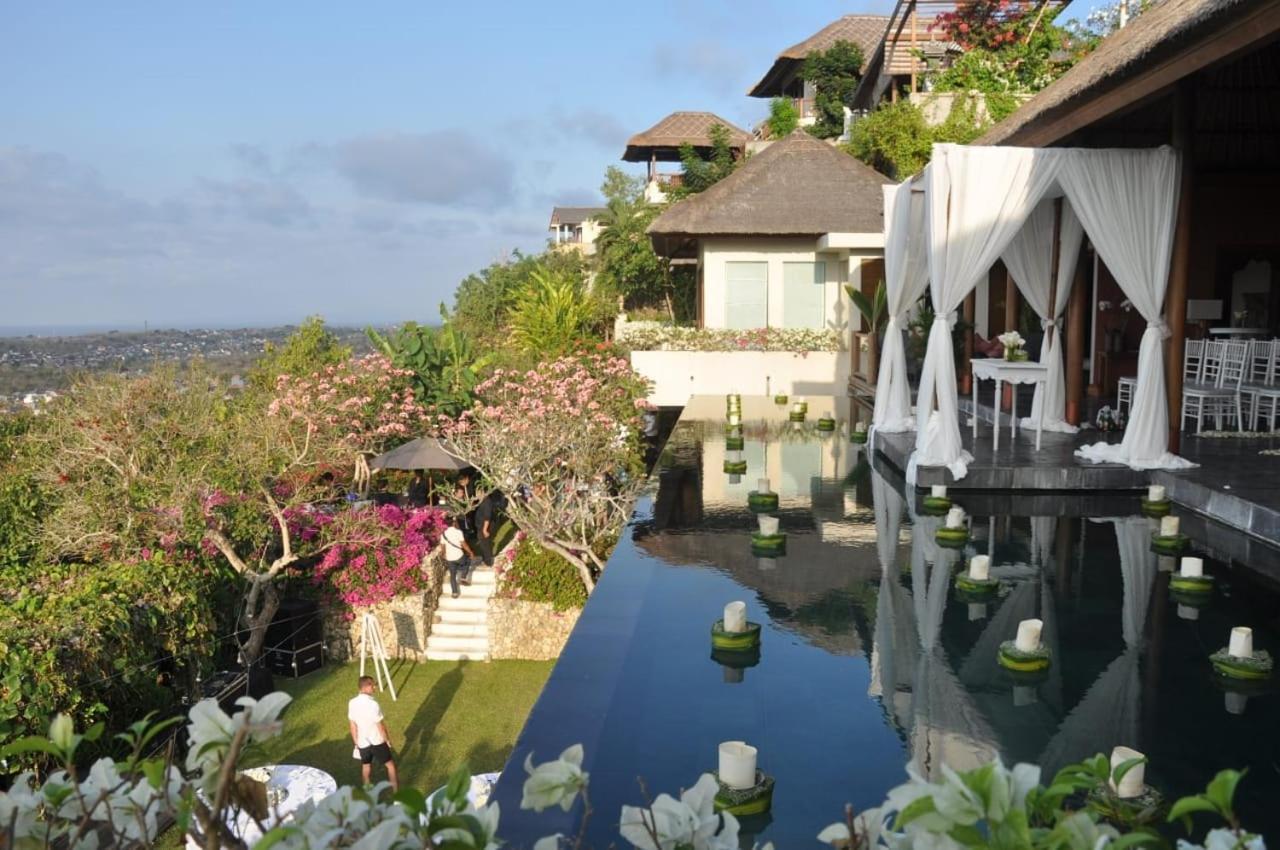 The Longhouse, Jimbaran - Bali Hotel Eksteriør billede